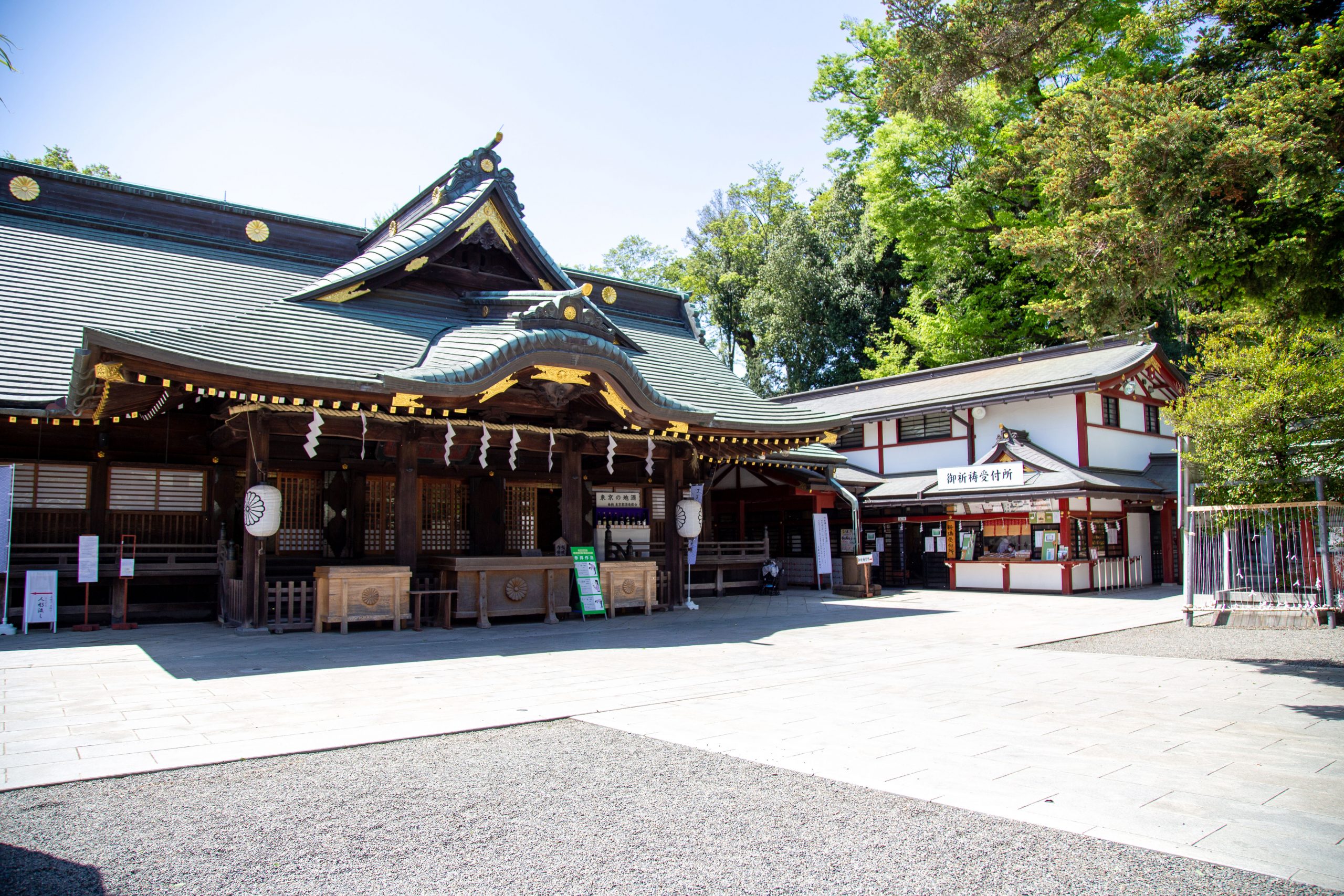 神社では、参拝・御祈祷をしてもらうのが一般的