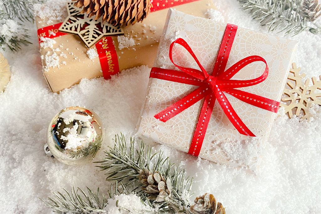 “ありがとう”をカタチに。親に贈るクリスマスプレゼント30選!両親がもらって嬉しいギフト特集